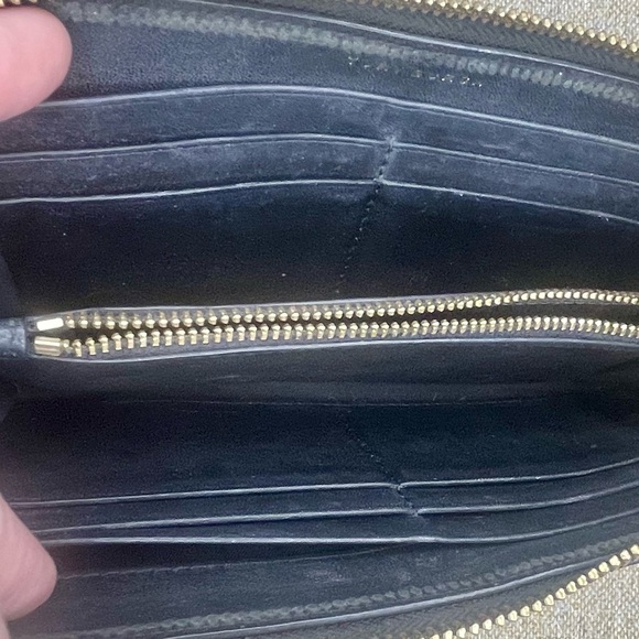 Tory Burch Georgia Zip Continental Wallet - Picture 5 of 8